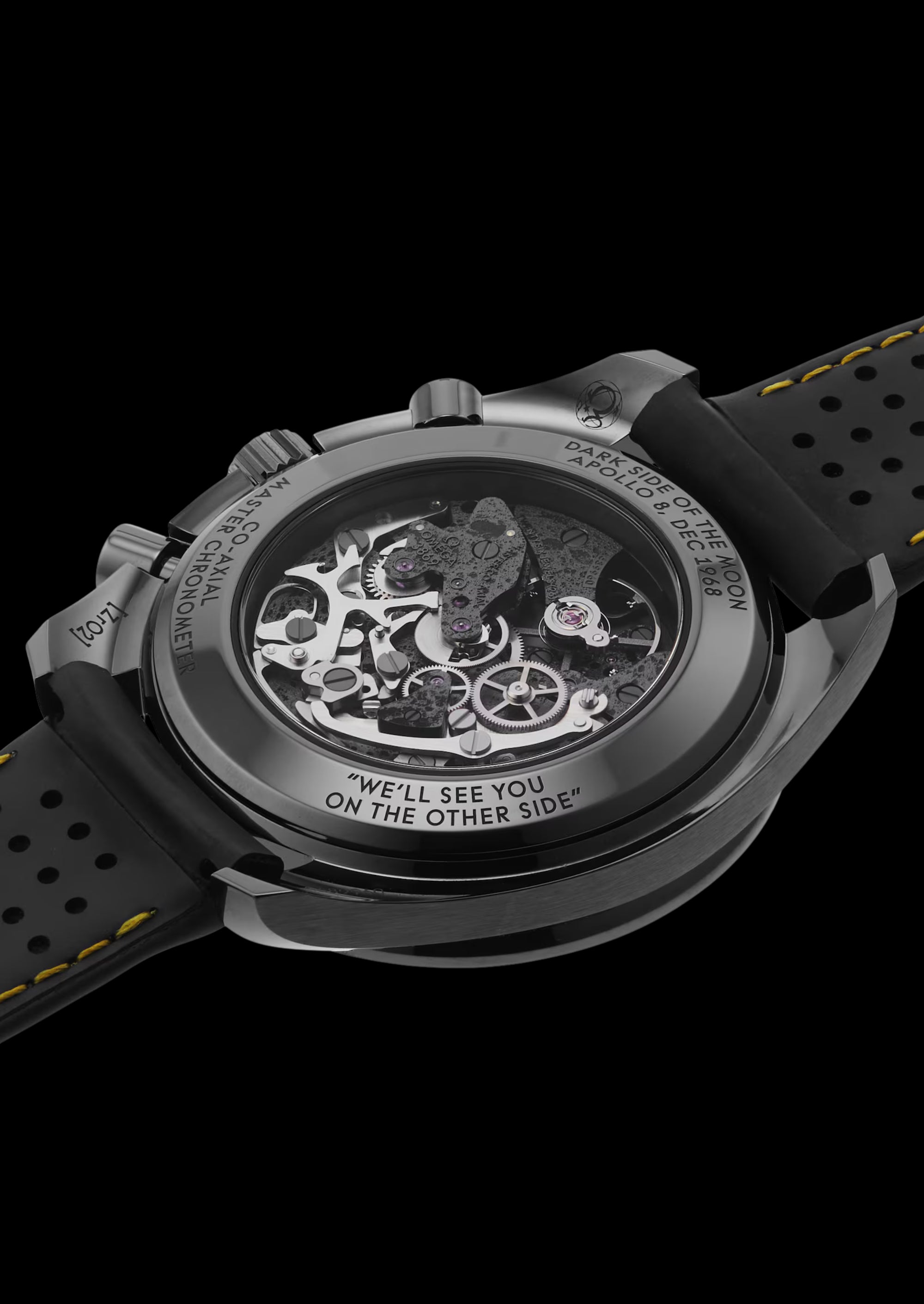 Speedmaster Dark Side Of The Moon, 44,25 mm, cerâmica preta em bracelete de borracha