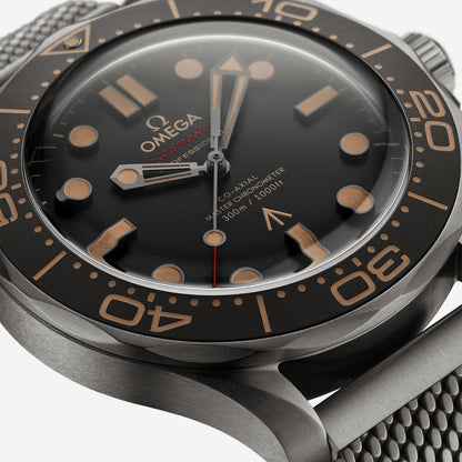 Seamaster Diver 300M Edição 007 42mm aço com bracelete em aço