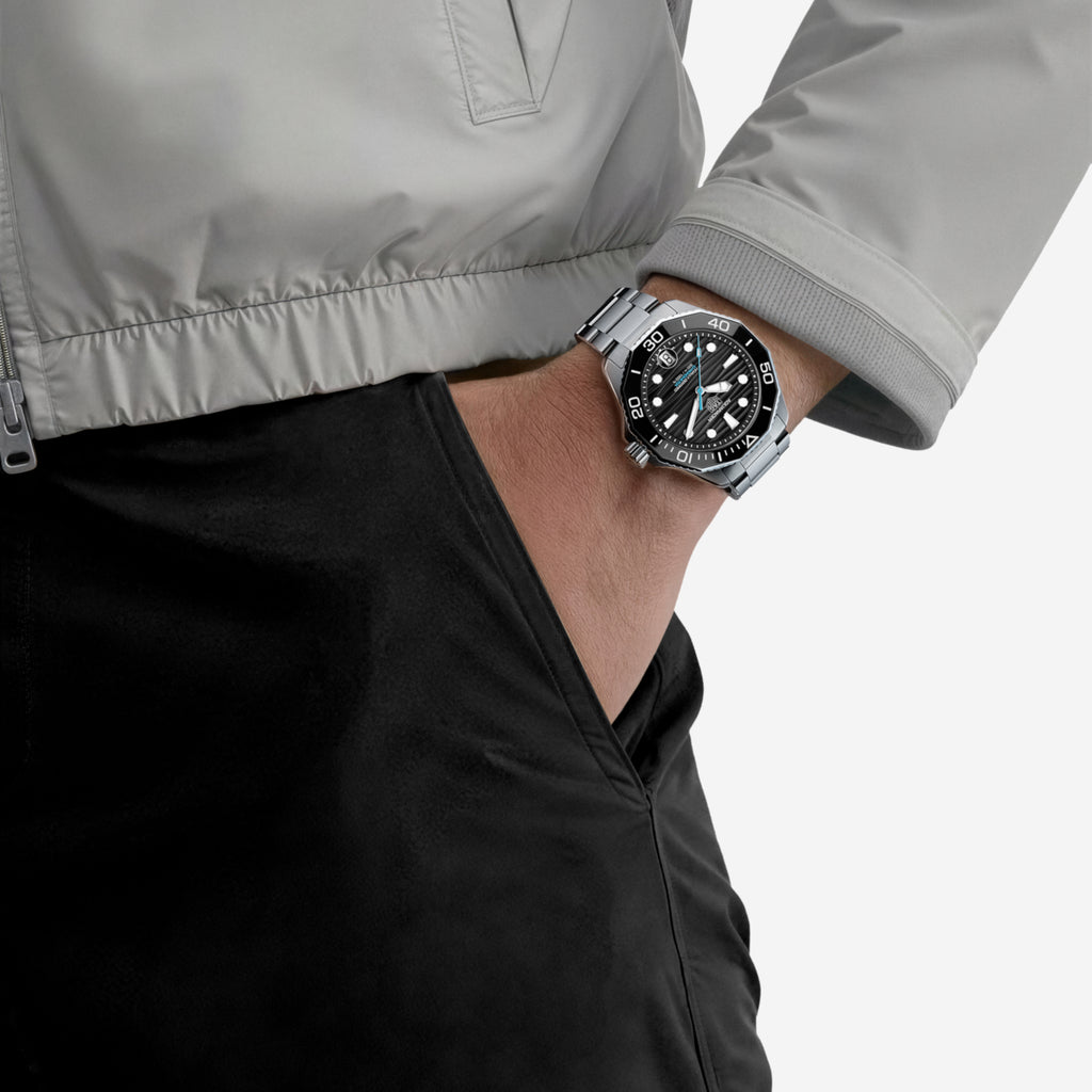 TAG Heuer Aquaracer Professional 300 Date, 42 mm, aço em aço