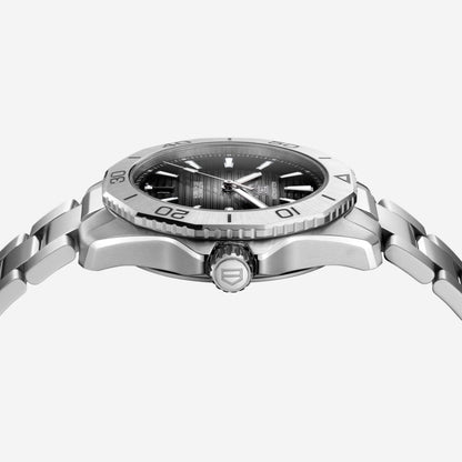 TAG Heuer Aquaracer Professional 200 Date 40mm aço com bracelete em aço