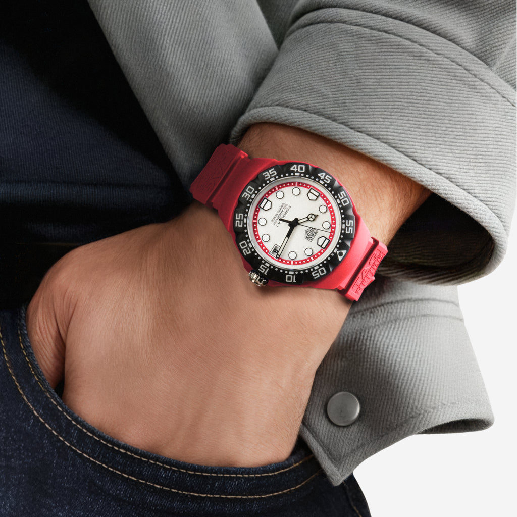 TAG Heuer Formula 1 Solargraph, 38 mm, aço em bracelete de borracha
