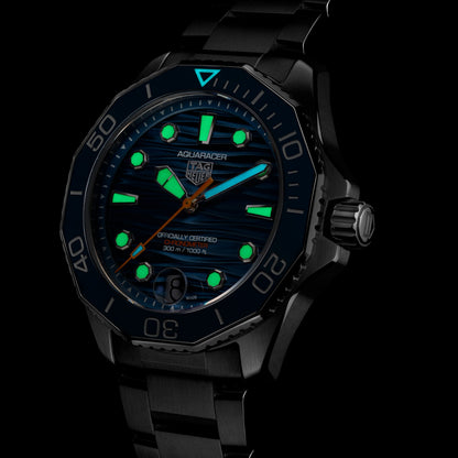TAG Heuer Aquaracer Professional 300 Date 42mm aço com bracelete em aço