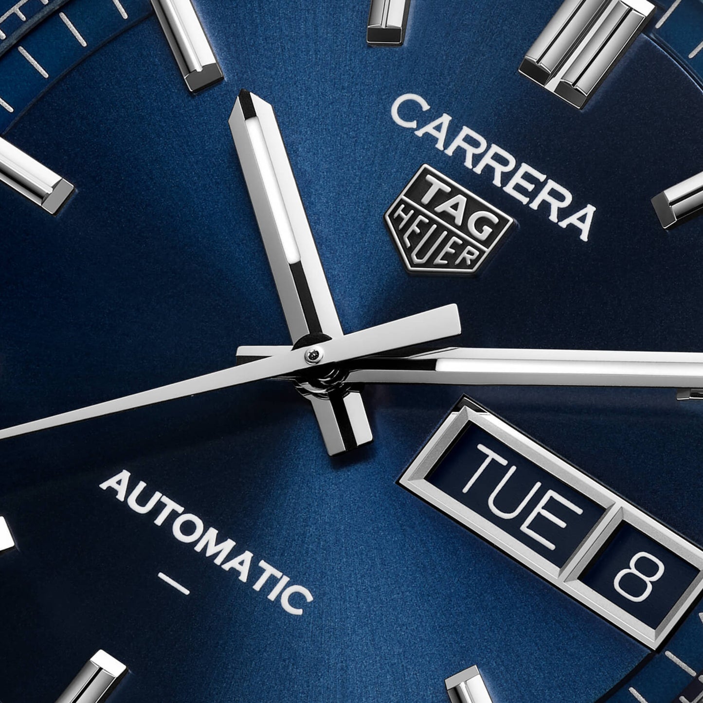 TAG Heuer Carrera Day-Date 41mm aço com bracelete em aço