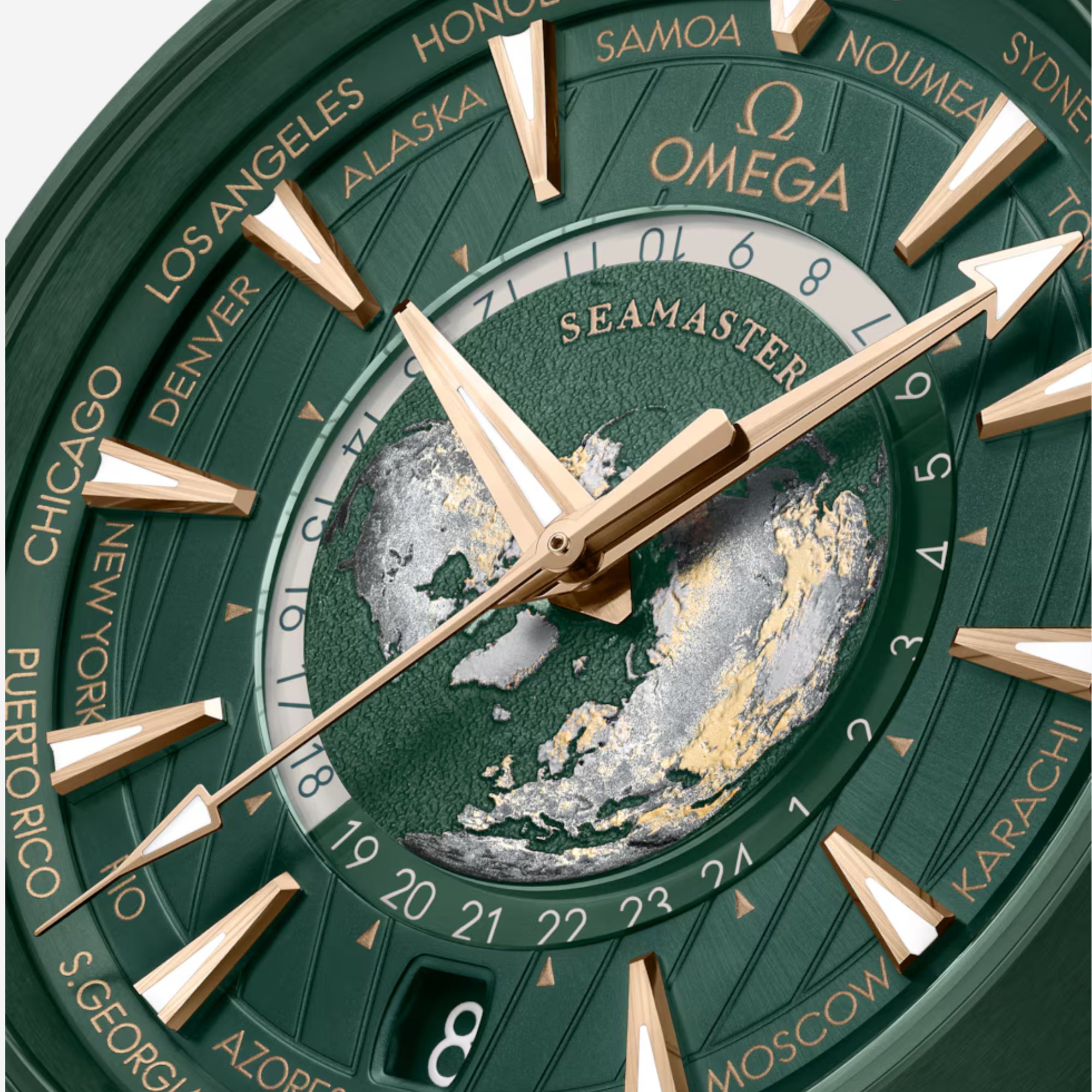 Seamaster Aqua Terra Worldtimer, 43 mm, aço em bracelete de borracha